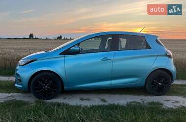 Хэтчбек Renault Zoe 2021 в 