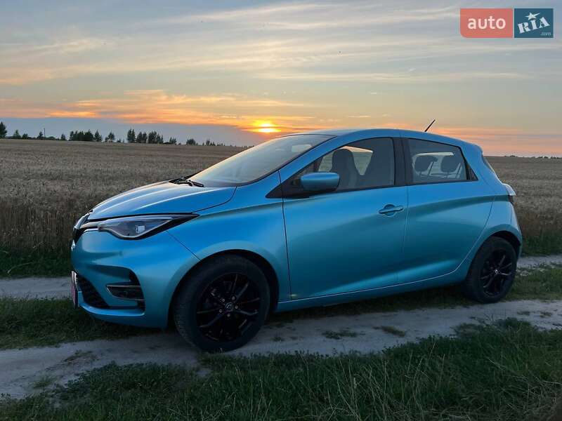 Хэтчбек Renault Zoe 2021 в 