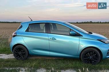 Хэтчбек Renault Zoe 2021 в 