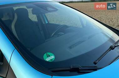 Хэтчбек Renault Zoe 2021 в 
