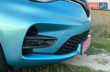 Хэтчбек Renault Zoe 2021 в 
