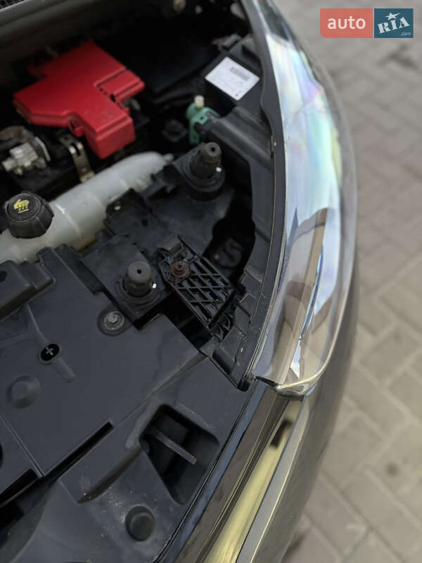 Хэтчбек Renault Zoe 2018 в Киеве фото 16 Хэтчбек Renault Zoe 2018 в Киеве