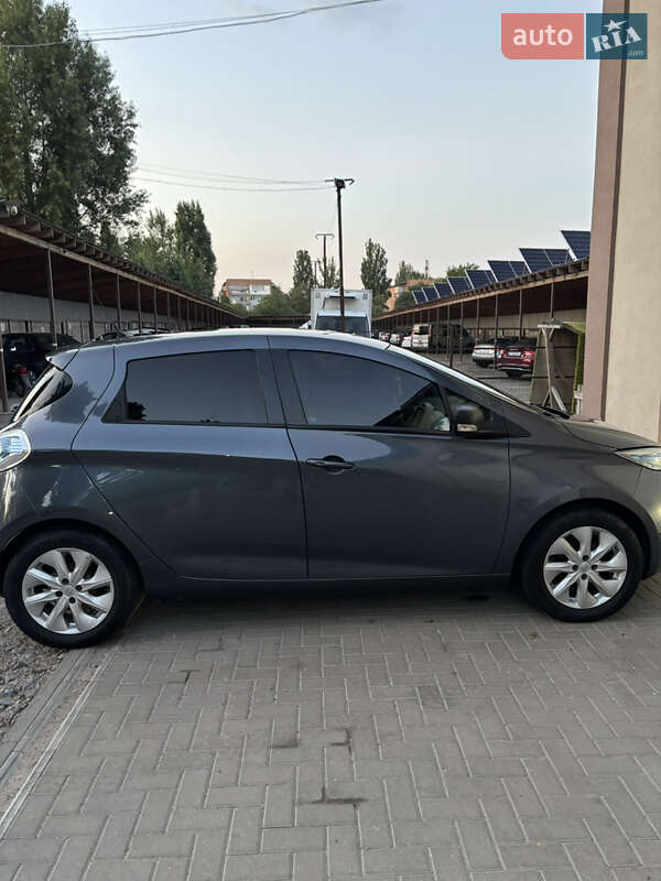 Хэтчбек Renault Zoe 2018 в Киеве фото 22 Хэтчбек Renault Zoe 2018 в Киеве