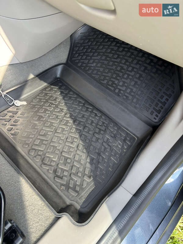 Хэтчбек Renault Zoe 2018 в Киеве фото 36 Хэтчбек Renault Zoe 2018 в Киеве