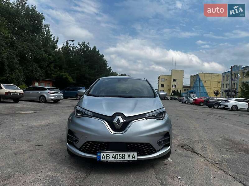 Хэтчбек Renault Zoe 2021 в 