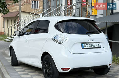 Хэтчбек Renault Zoe 2015 в 