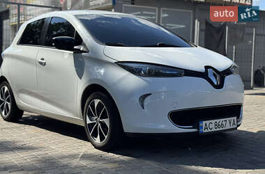 Хэтчбек Renault Zoe 2018 в 