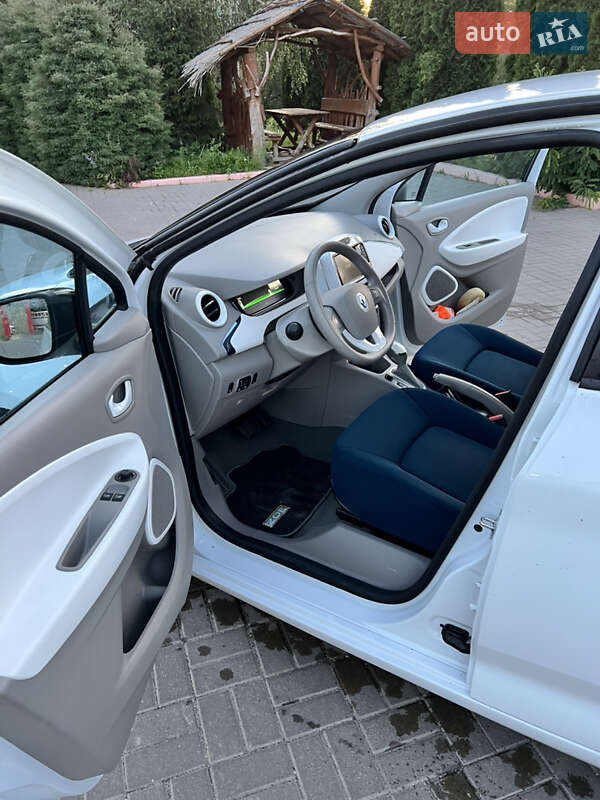 Хэтчбек Renault Zoe 2013 в Дубно