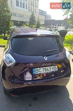 Хэтчбек Renault Zoe 2018 в 