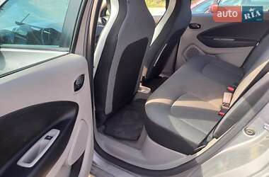 Хэтчбек Renault Zoe 2015 в 