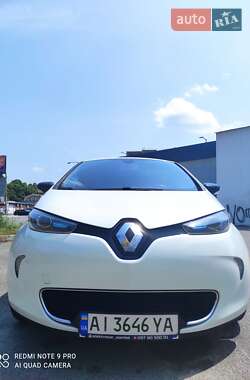 Хэтчбек Renault Zoe 2016 в 