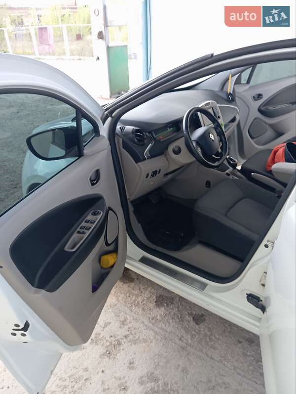 Хэтчбек Renault Zoe 2015 в Шаргороде фото 5 Хэтчбек Renault Zoe 2015 в Шаргороде