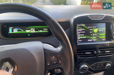 Хэтчбек Renault Zoe 2016 в 