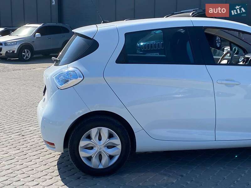 Хэтчбек Renault Zoe 2015 в Львове
