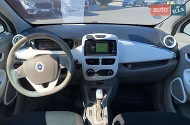 Хэтчбек Renault Zoe 2015 в 