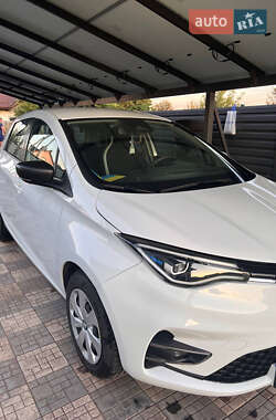 Хэтчбек Renault Zoe 2021 в 