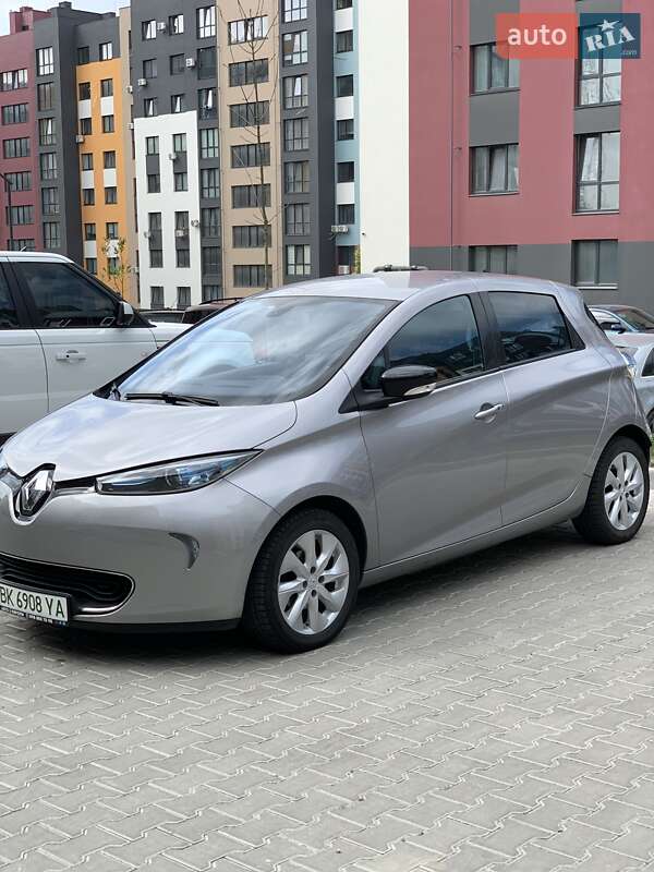 Хэтчбек Renault Zoe 2015 в Ровно