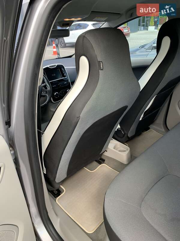 Хэтчбек Renault Zoe 2015 в Ровно