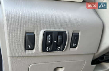 Хэтчбек Renault Zoe 2013 в 
