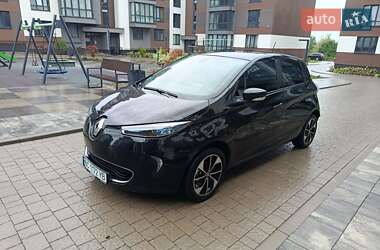 Хэтчбек Renault Zoe 2018 в 