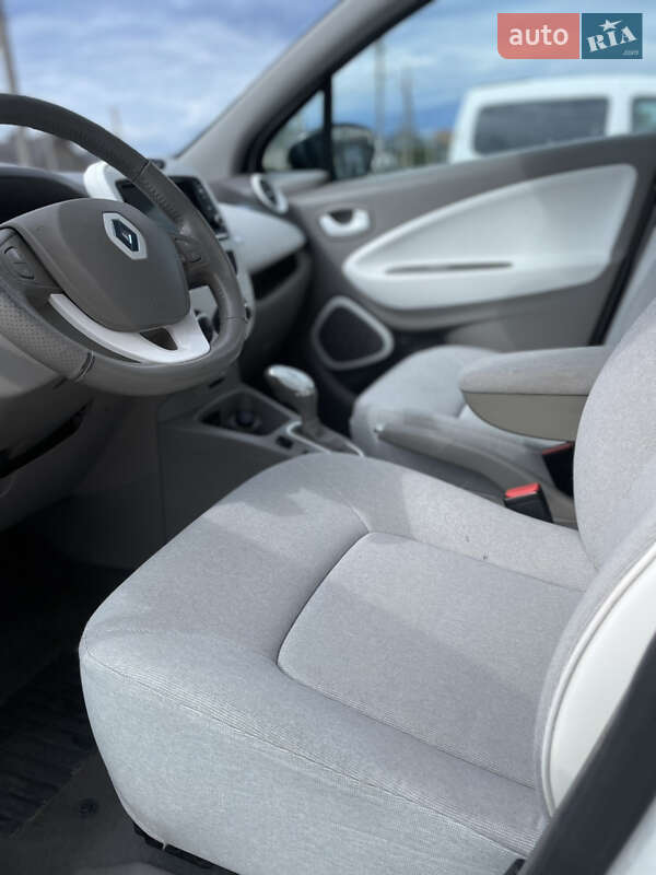 Хэтчбек Renault Zoe 2013 в Ковеле