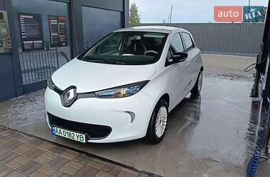 Хэтчбек Renault Zoe 2017 в 