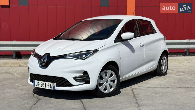Хэтчбек Renault Zoe 2021 в 