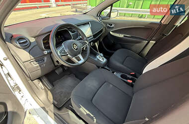 Хэтчбек Renault Zoe 2021 в 