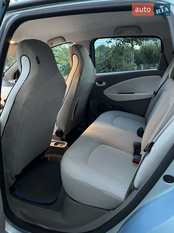 Хэтчбек Renault Zoe 2015 в Виннице фото 27 Хэтчбек Renault Zoe 2015 в Виннице