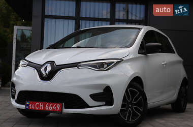 Хэтчбек Renault Zoe 2022 в 