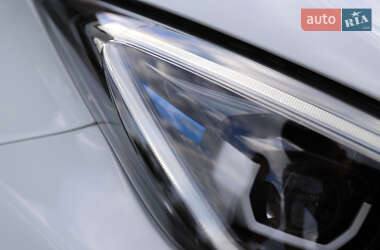 Хэтчбек Renault Zoe 2022 в 