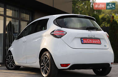 Хэтчбек Renault Zoe 2022 в 