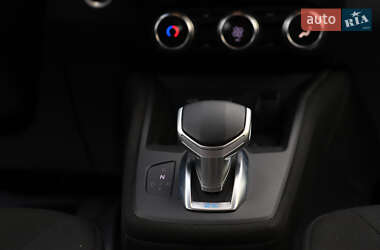 Хэтчбек Renault Zoe 2022 в 