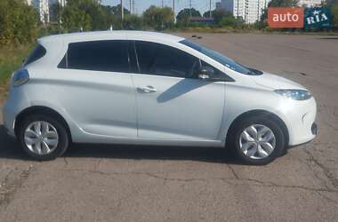 Хэтчбек Renault Zoe 2019 в 