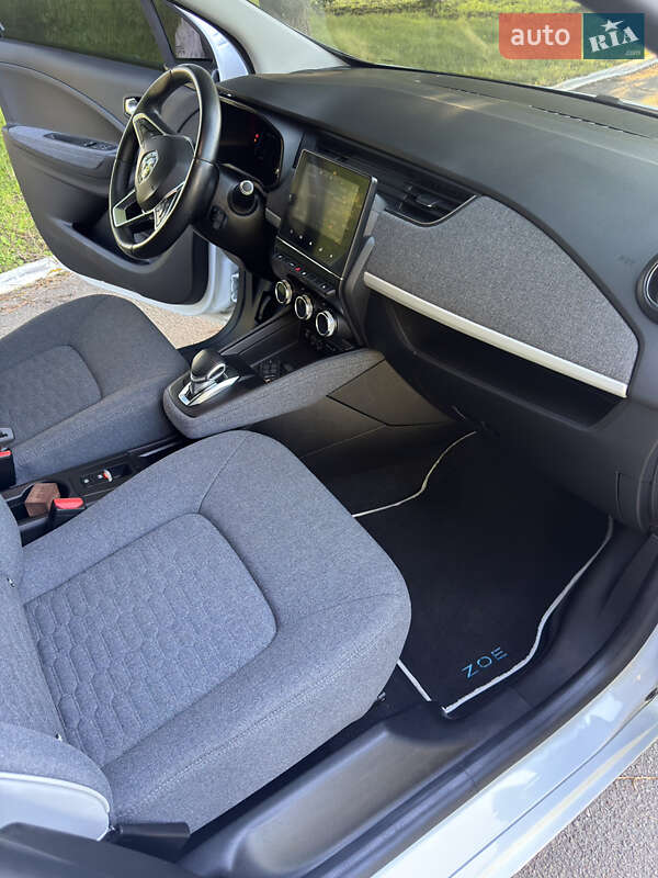 Хэтчбек Renault Zoe 2022 в Ромнах