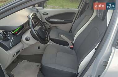 Хэтчбек Renault Zoe 2016 в 