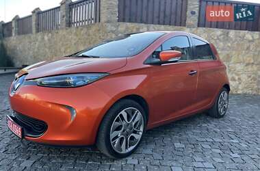 Хэтчбек Renault Zoe 2016 в 