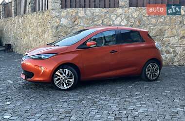 Хэтчбек Renault Zoe 2016 в 