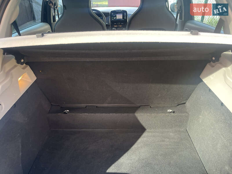 Хетчбек Renault Zoe 2013 в Тернополі фото 5 Хетчбек Renault Zoe 2013 в Тернополі