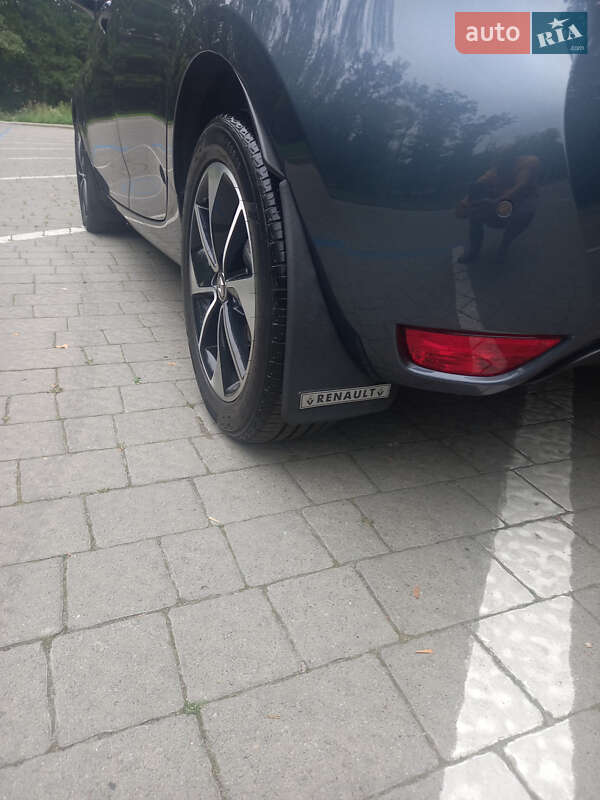 Хэтчбек Renault Zoe 2019 в Львове