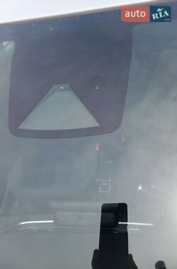 Хэтчбек Renault Zoe 2020 в 