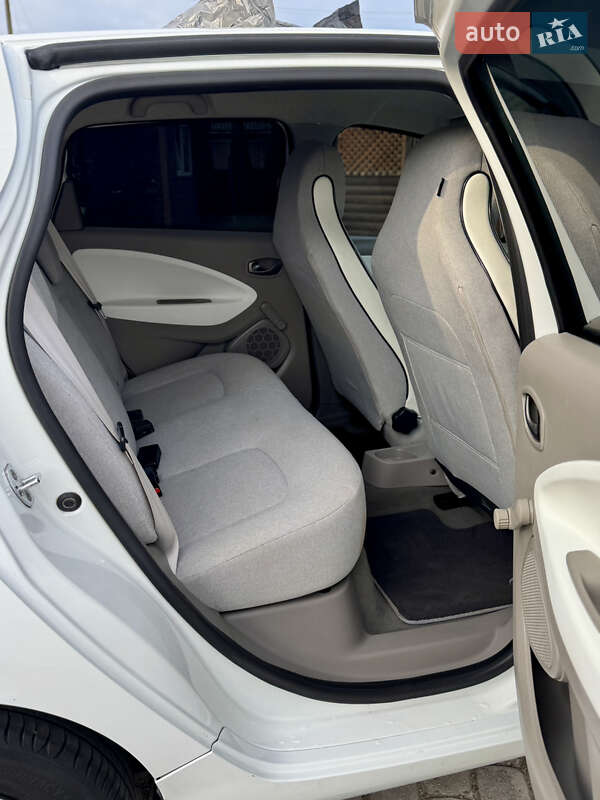 Хэтчбек Renault Zoe 2017 в Самборе фото 44 Хэтчбек Renault Zoe 2017 в Самборе