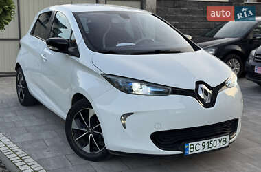 Хэтчбек Renault Zoe 2015 в 