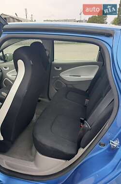 Хэтчбек Renault Zoe 2019 в 