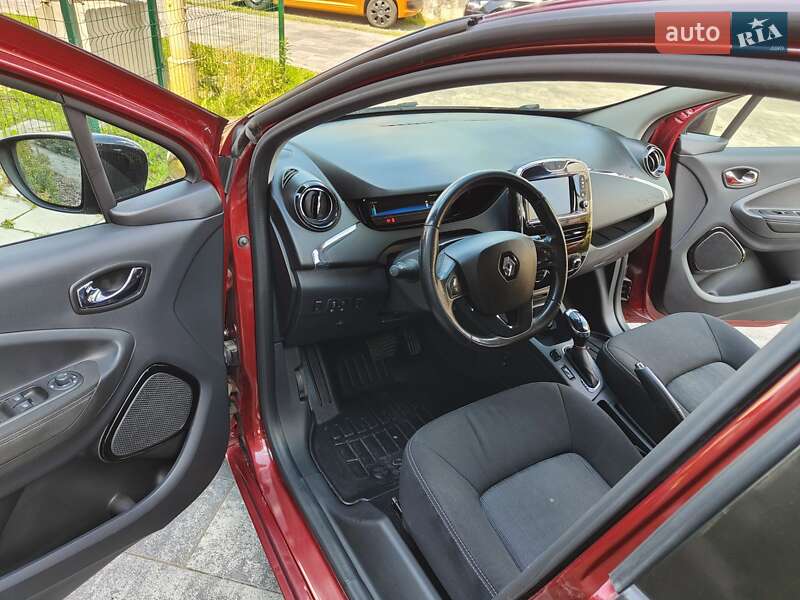 Хэтчбек Renault Zoe 2017 в Львове