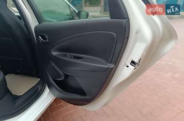 Хэтчбек Renault Zoe 2017 в 