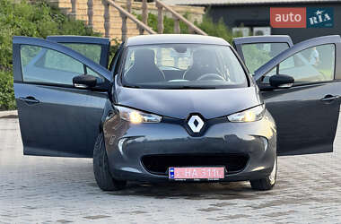 Хетчбек Renault Zoe 2017 в 