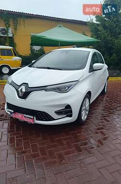 Хэтчбек Renault Zoe 2021 в 