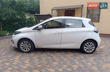 Хэтчбек Renault Zoe 2021 в 