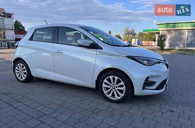 Хэтчбек Renault Zoe 2021 в 